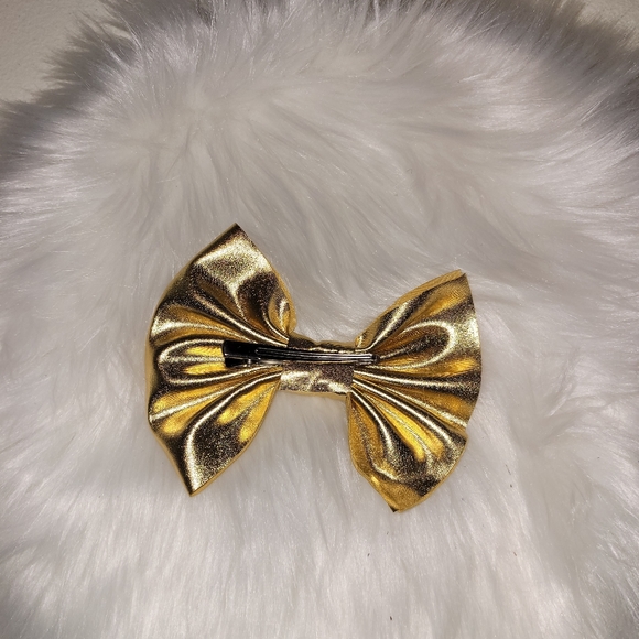 Gold metallic bow - Picture 3 of 3
